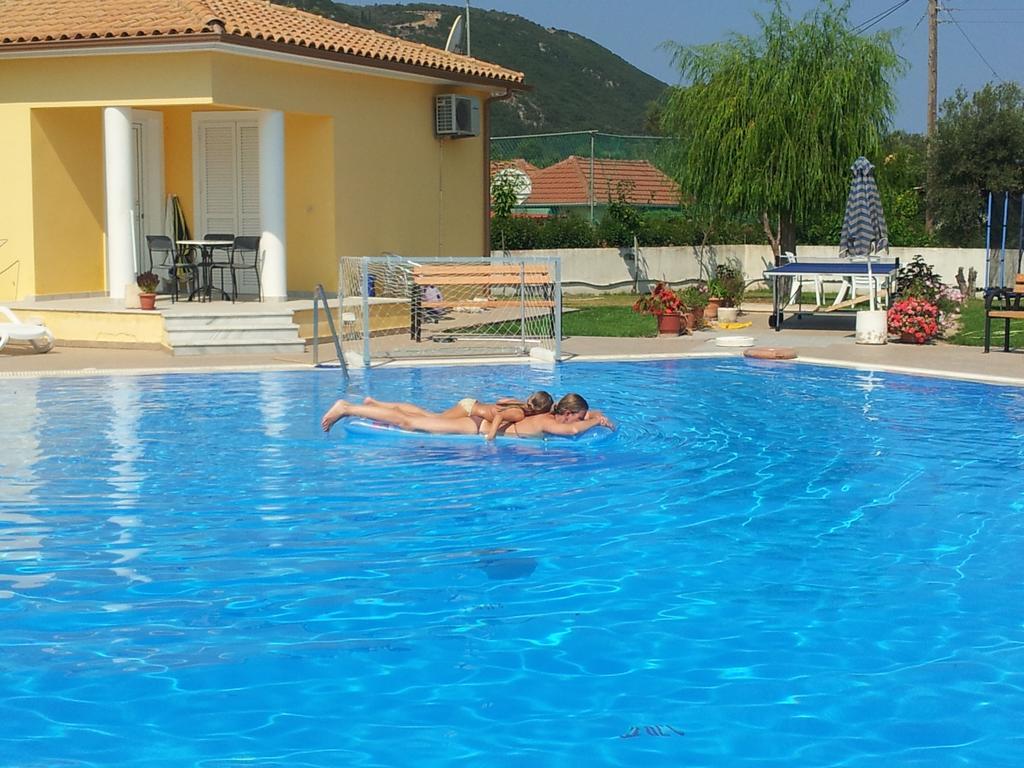 Iliaktida Studio-Villas Frinion Bilik gambar