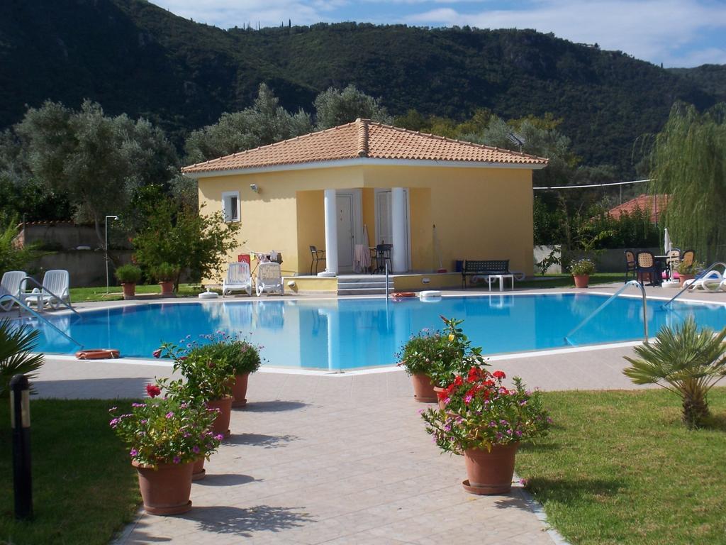 Iliaktida Studio-Villas Frinion Bilik gambar