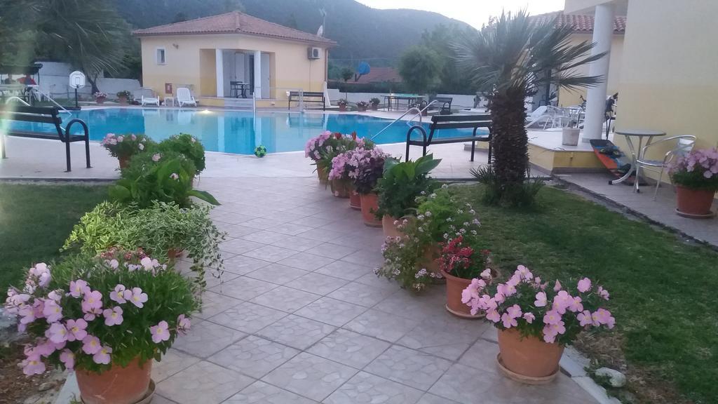 Iliaktida Studio-Villas Frinion Luaran gambar
