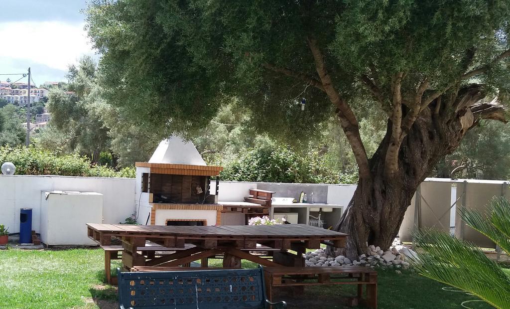 Iliaktida Studio-Villas Frinion Luaran gambar